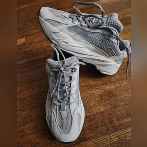 Yeezy Boost 700